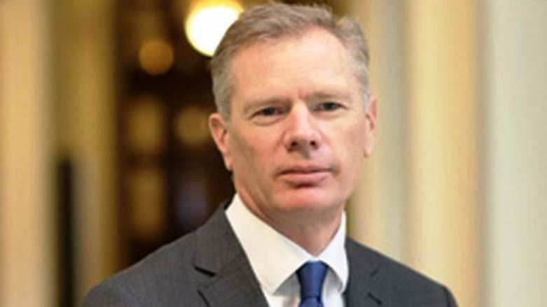 ایران سفیر بریتانیا در تهران را بازداشت کرد